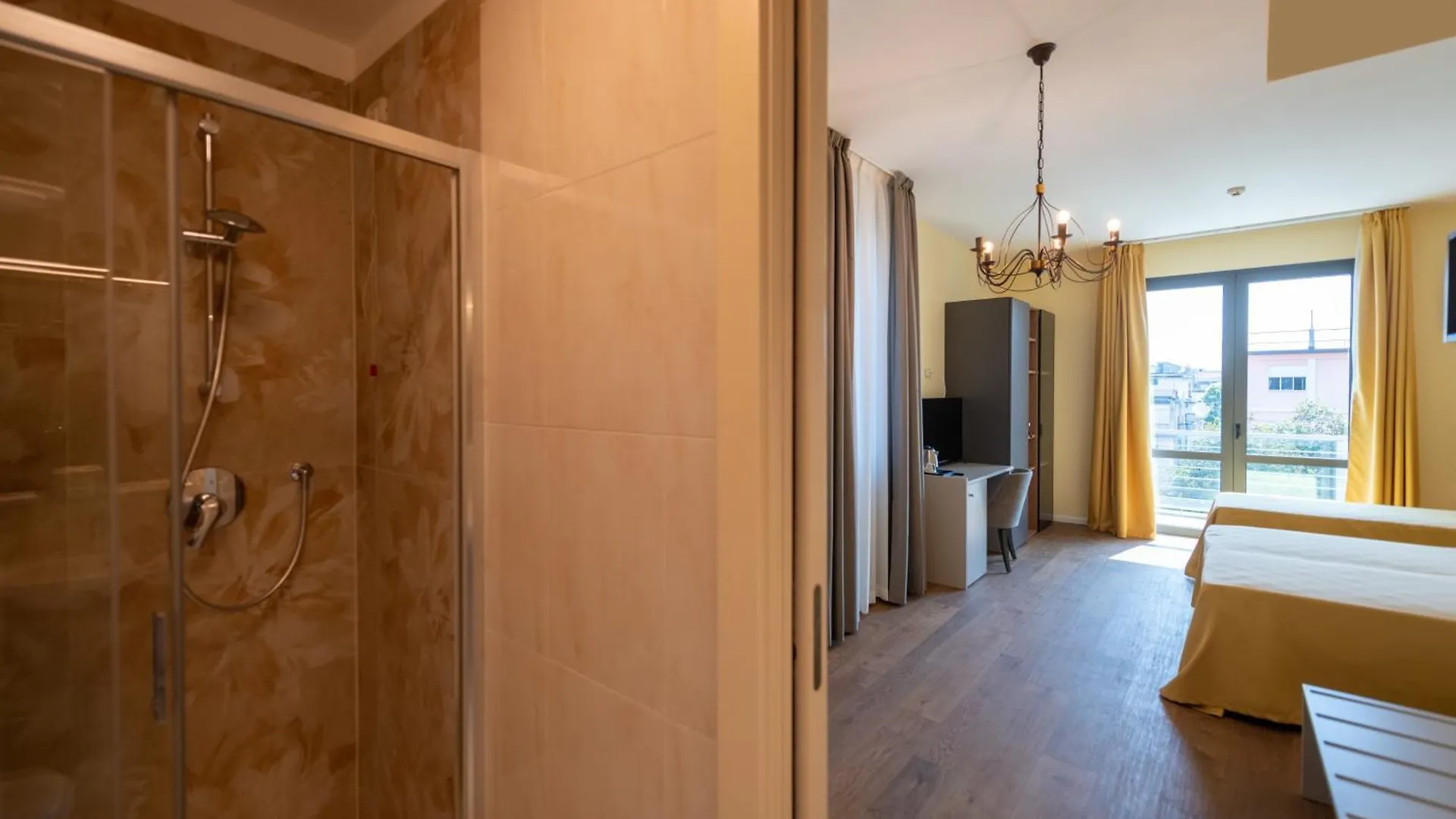 Hotel Ambasciata Venice - Atika & Atif Mestre 3*,  İtalya