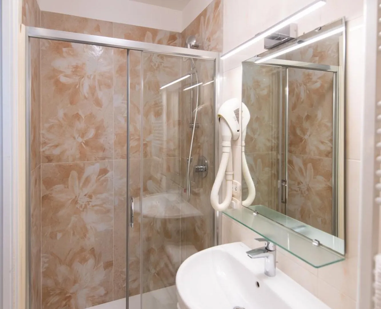 ***  Hotel Ambasciata Mestre Italia